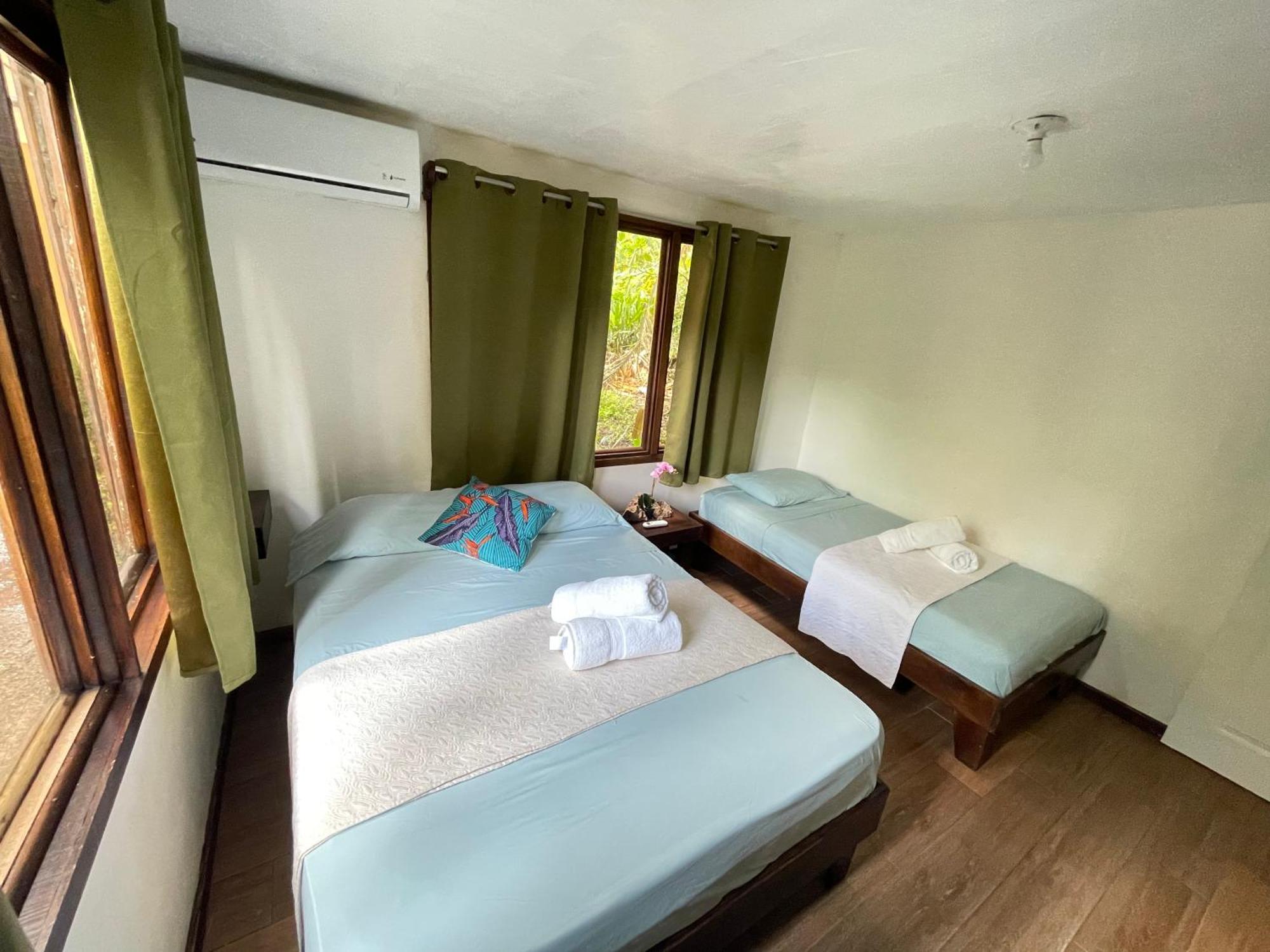 Casa Jaguar Tortuguero Villa Eksteriør billede